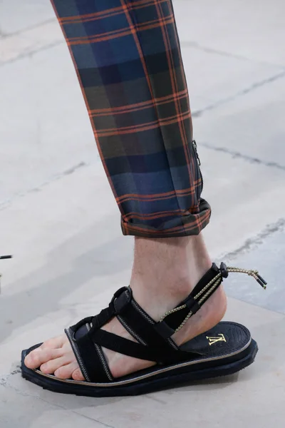Look 68